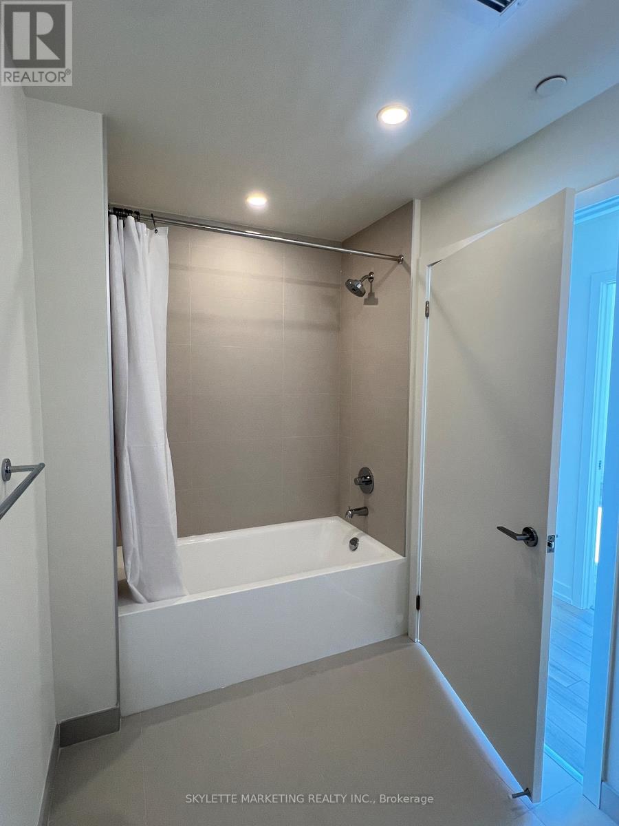 3208 - 89 Church Street, Toronto, Ontario  M5C 0B7 - Photo 7 - C12457803