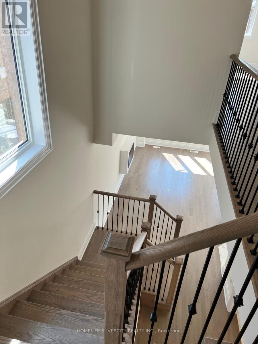 1235 Rexton Drive, Oshawa, Ontario  L1H 8L7 - Photo 5 - E12387006