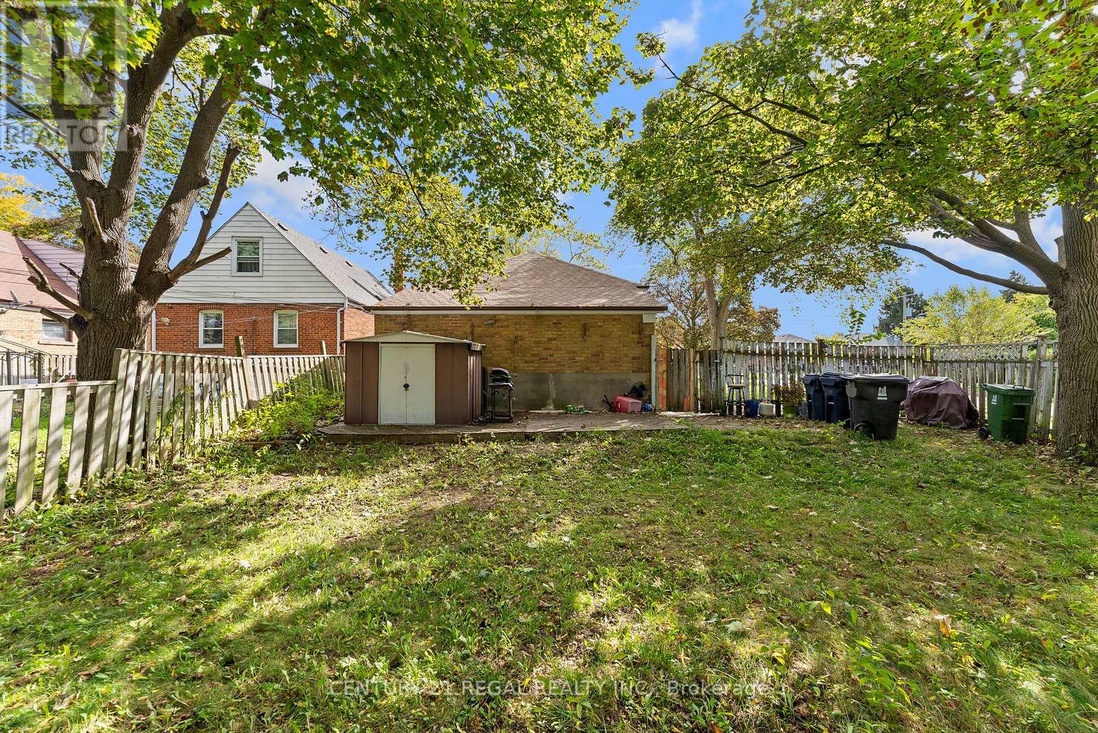106 Flora Drive, Toronto, Ontario  M1P 1A8 - Photo 37 - E12457789