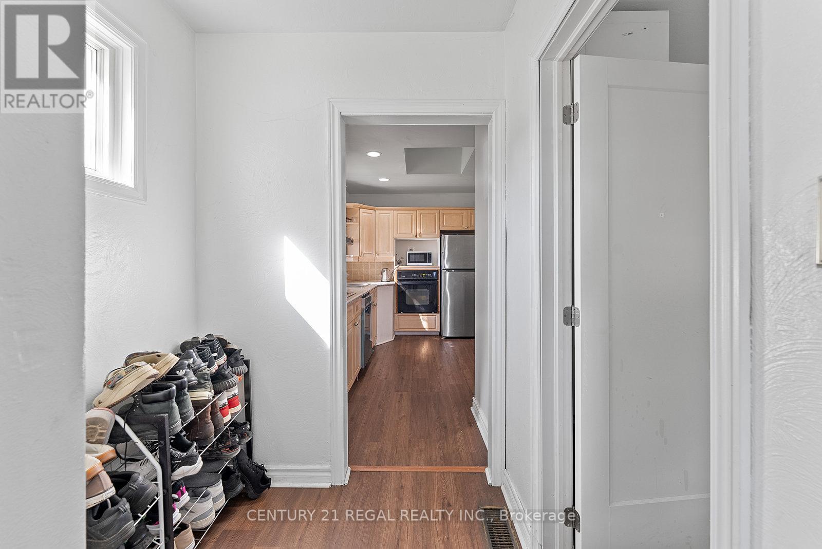 106 Flora Drive, Toronto, Ontario  M1P 1A8 - Photo 6 - E12457789