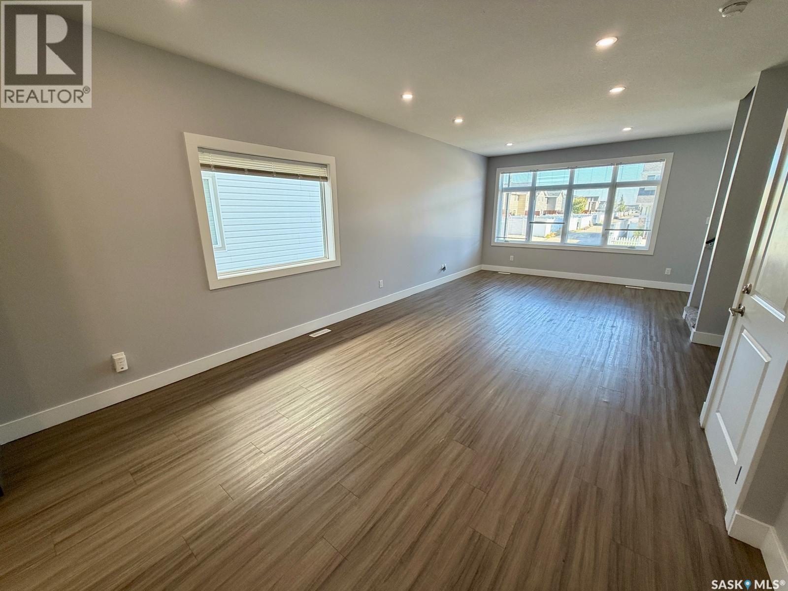 3218 Green Brook Road, Regina, Saskatchewan  S4V 3R2 - Photo 4 - SK020656