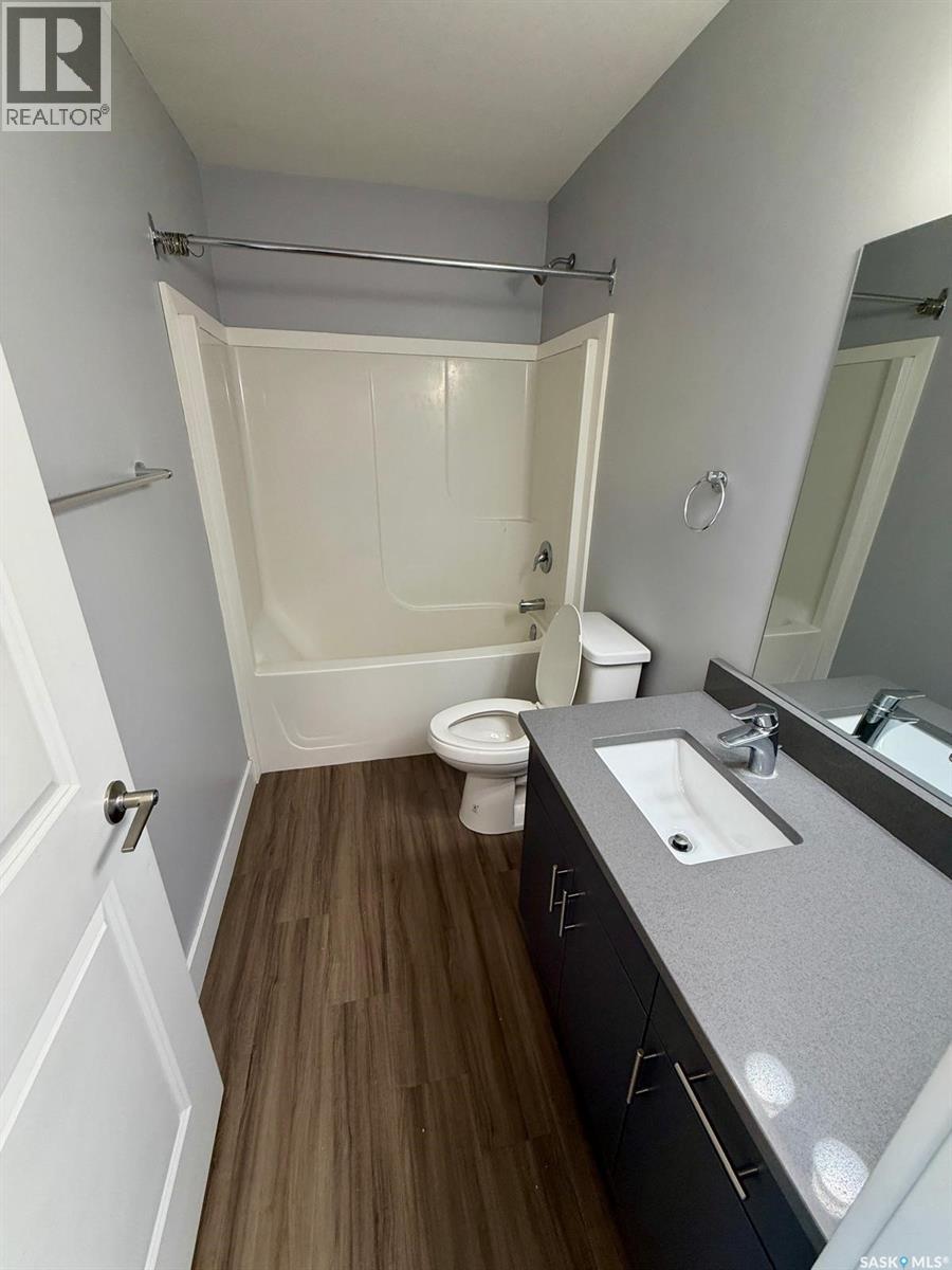3218 Green Brook Road, Regina, Saskatchewan  S4V 3R2 - Photo 16 - SK020656