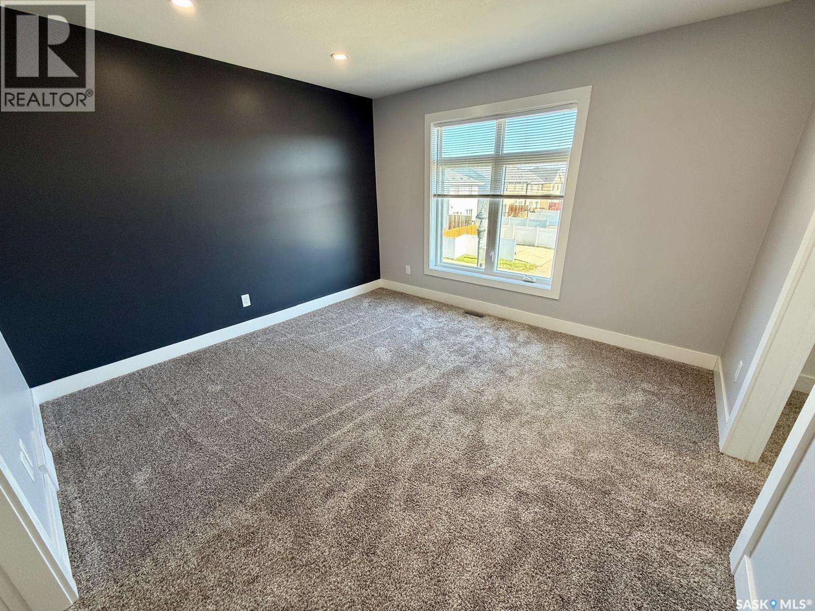 3218 Green Brook Road, Regina, Saskatchewan  S4V 3R2 - Photo 11 - SK020656