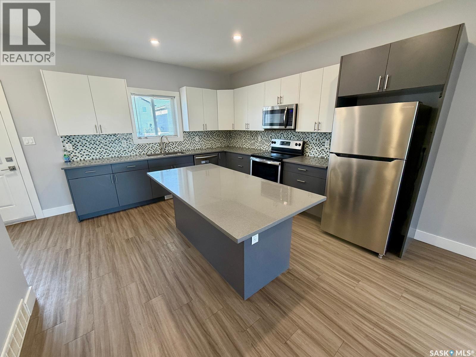 3218 Green Brook Road, Regina, Saskatchewan  S4V 3R2 - Photo 8 - SK020656
