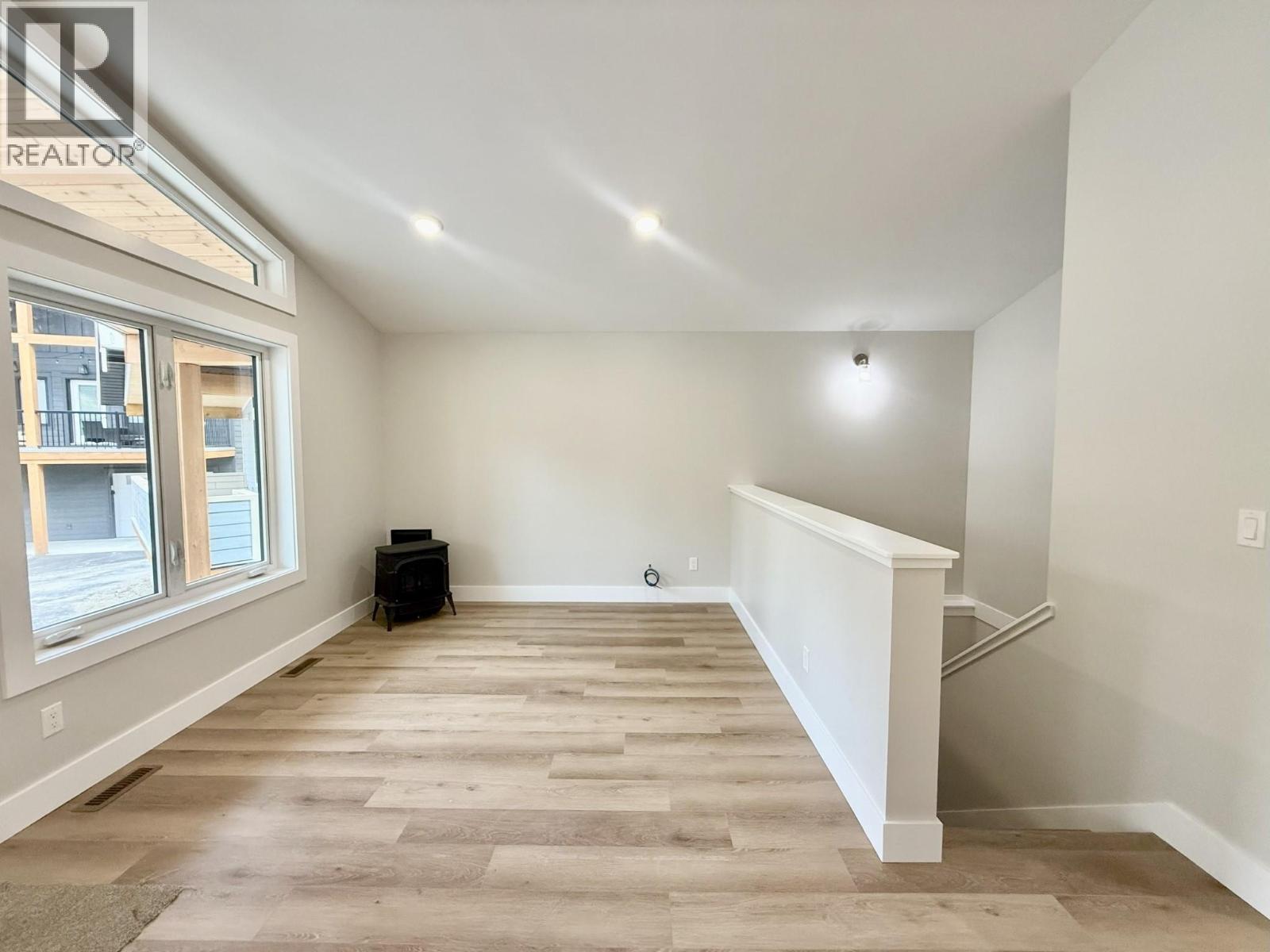 1938 Foxwood Trail Unit# 7, Windermere, British Columbia  V0B 2L2 - Photo 8 - 10365553