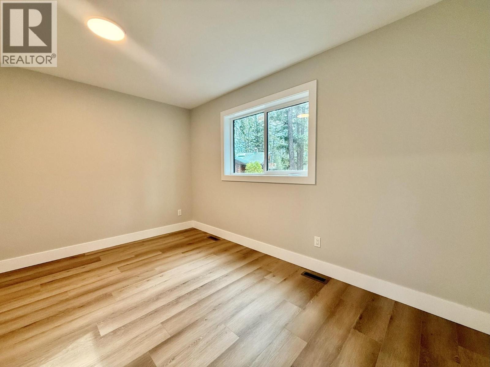 1938 Foxwood Trail Unit# 7, Windermere, British Columbia  V0B 2L2 - Photo 13 - 10365553