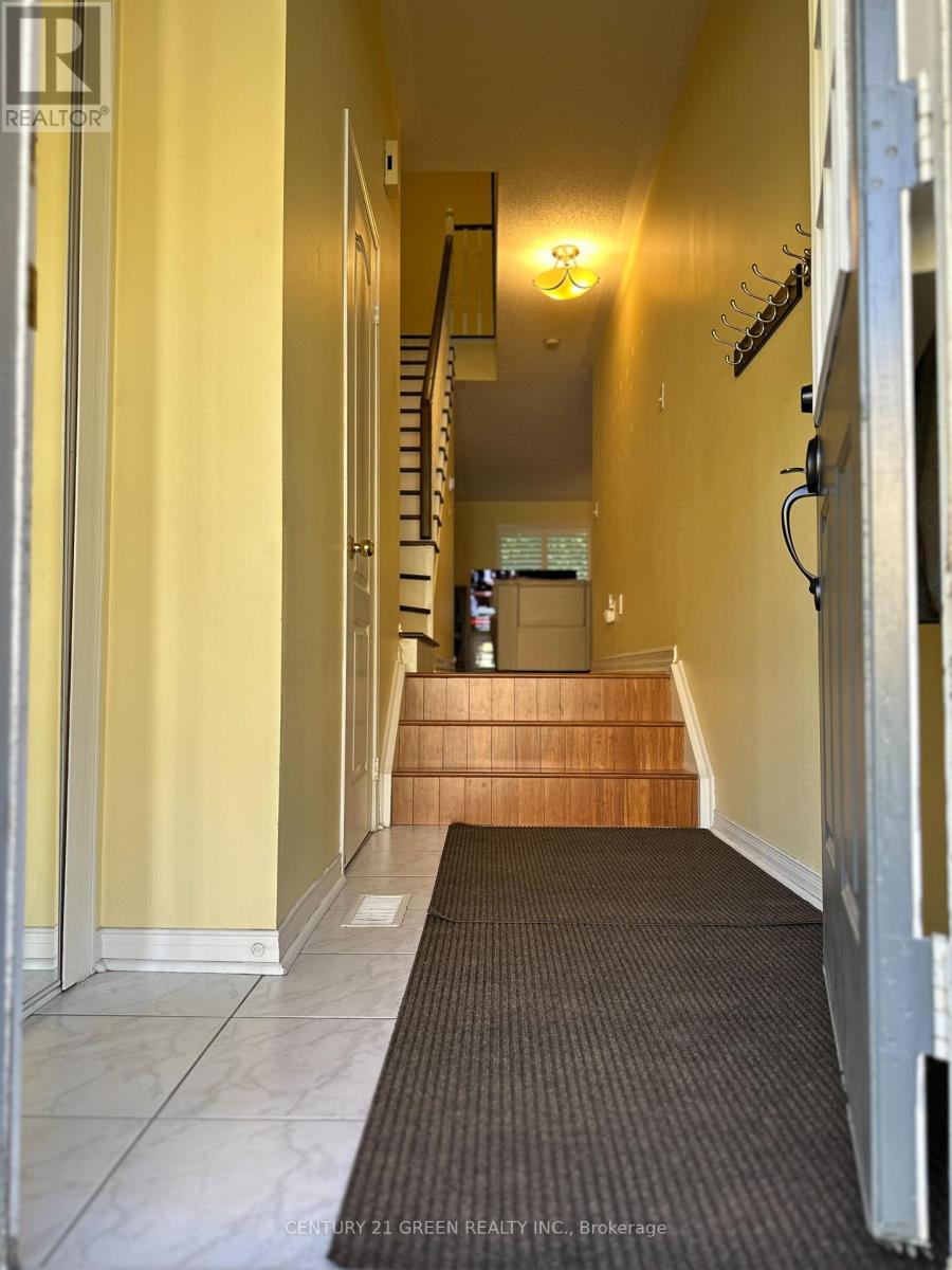 28 - 5530 Glen Erin Drive W, Mississauga, Ontario  L5M 6E8 - Photo 2 - W12457794