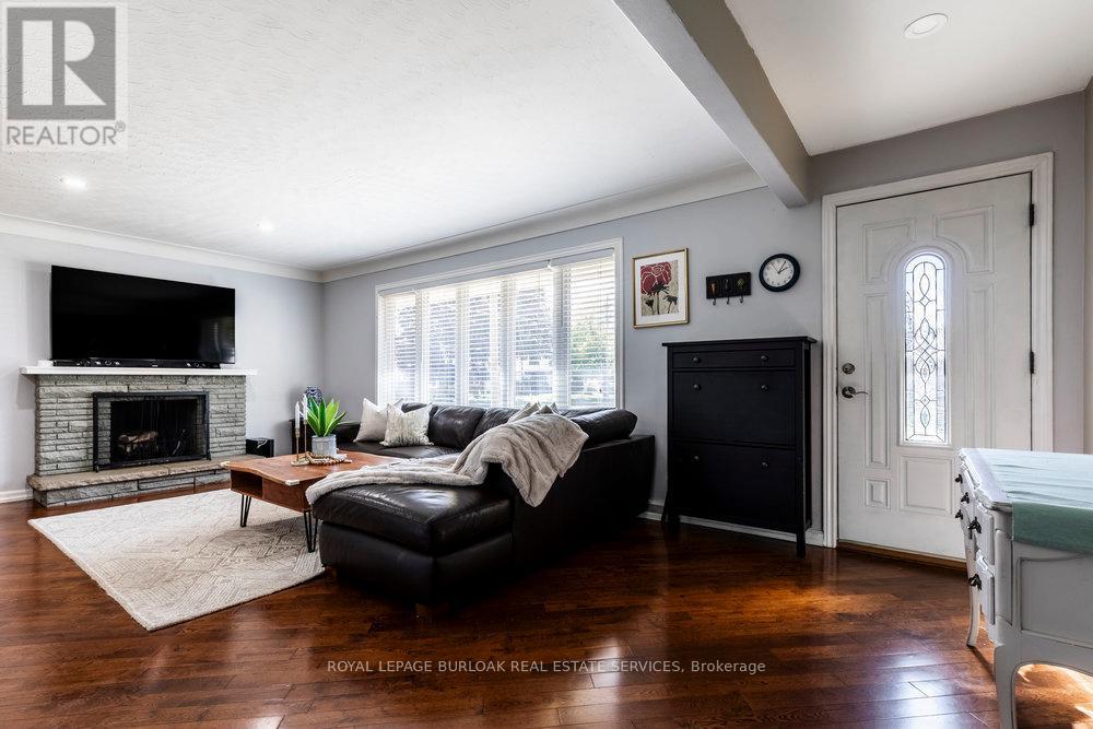 723 Hyde Road, Burlington, Ontario  L7S 1S6 - Photo 7 - W12457797