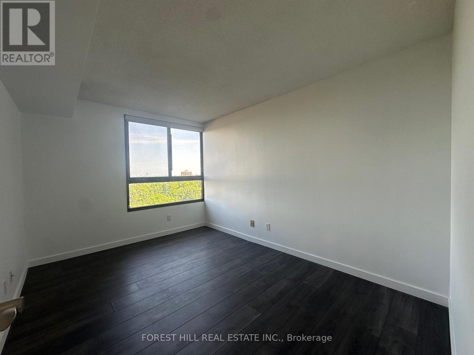 905 - 1300 Bloor Street, Mississauga, Ontario  L4Y 3Z2 - Photo 6 - W12457807
