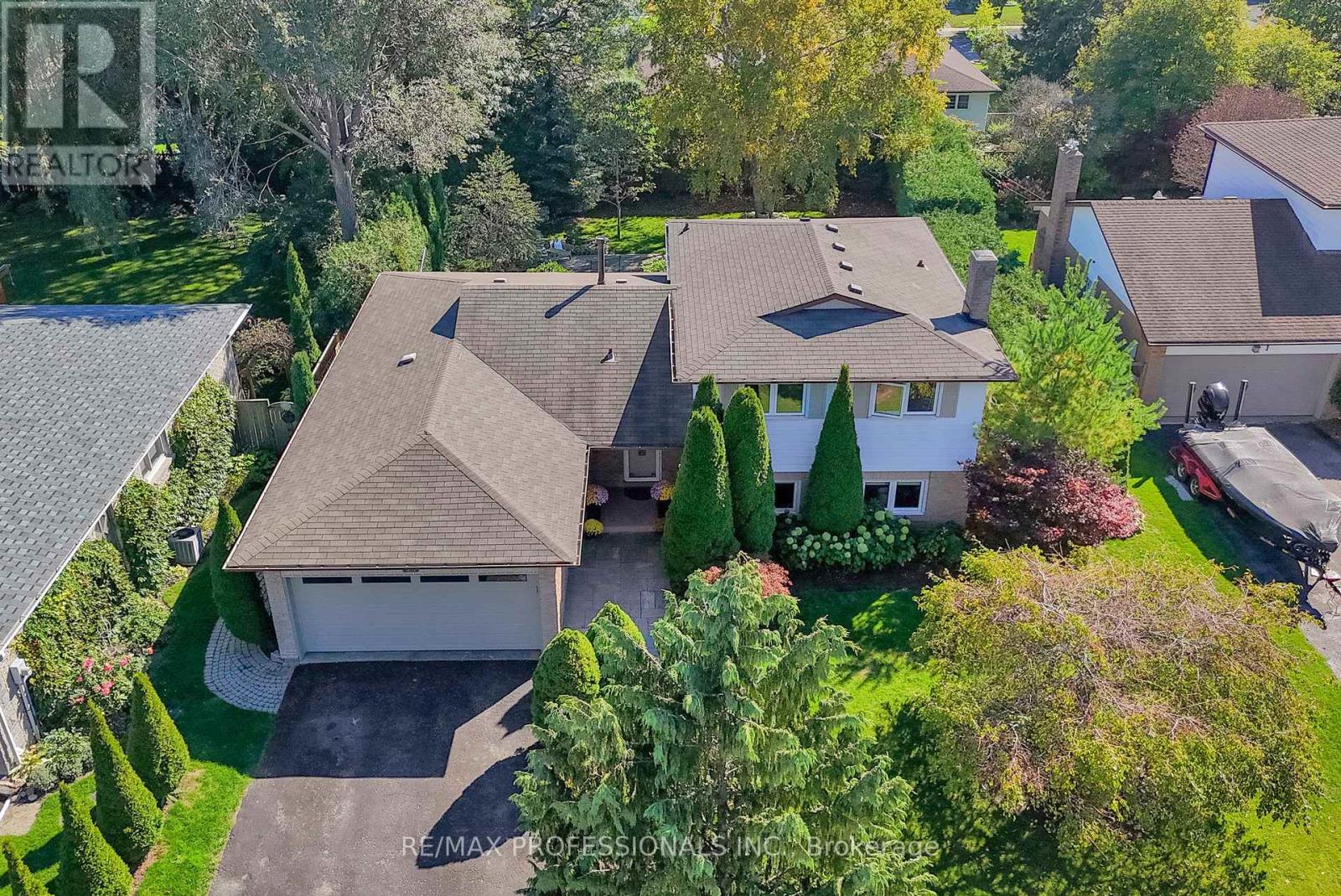 23 SUNICREST BOULEVARD, Clarington, Ontario