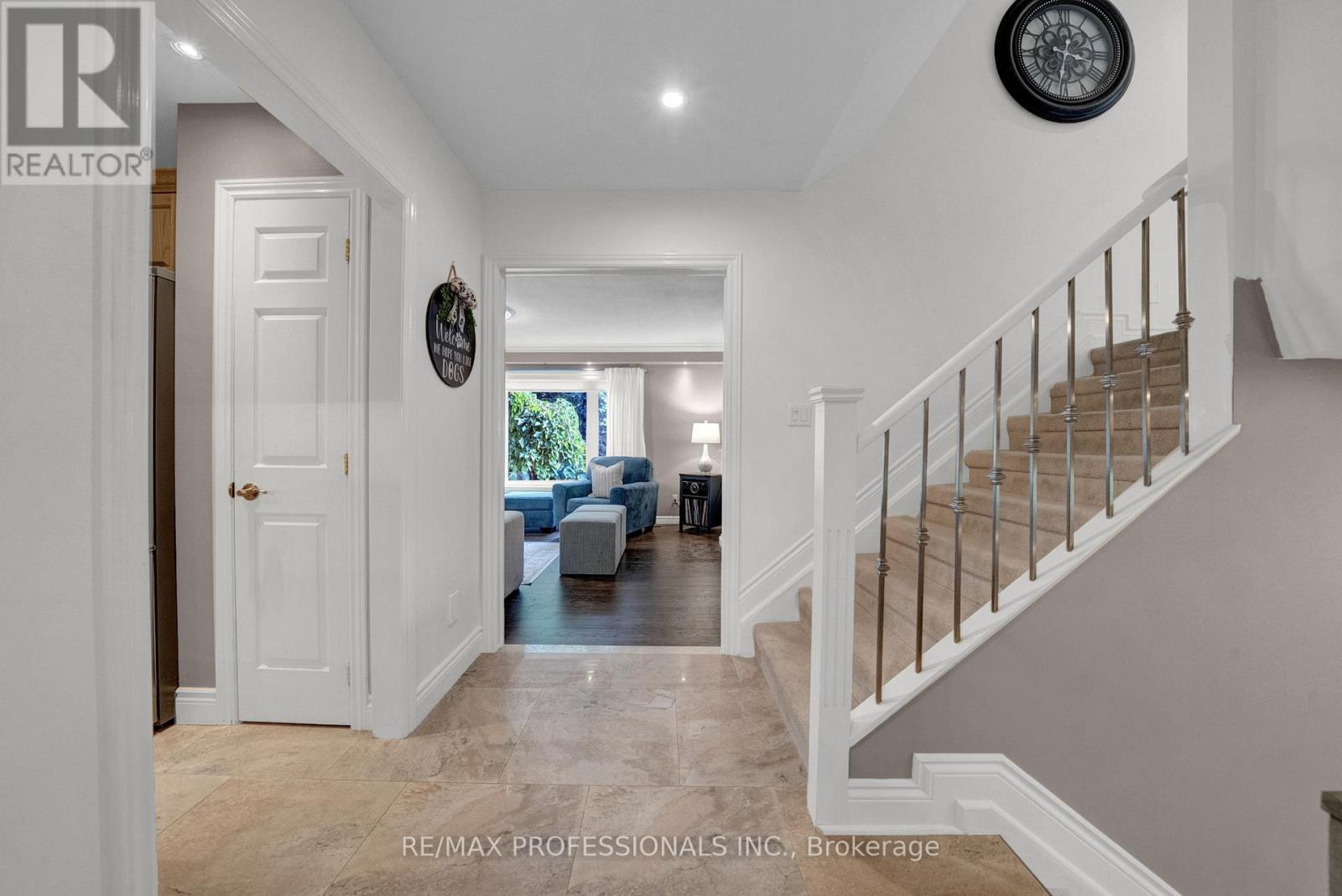 23 Sunicrest Boulevard, Clarington, Ontario  L1C 2G6 - Photo 5 - E12457710