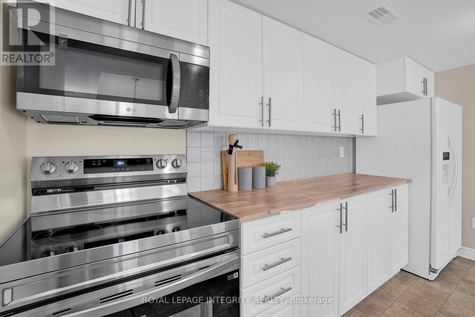 D - 780 Chapman Mills Drive, Ottawa, Ontario  K2J 0V4 - Photo 9 - X12457813