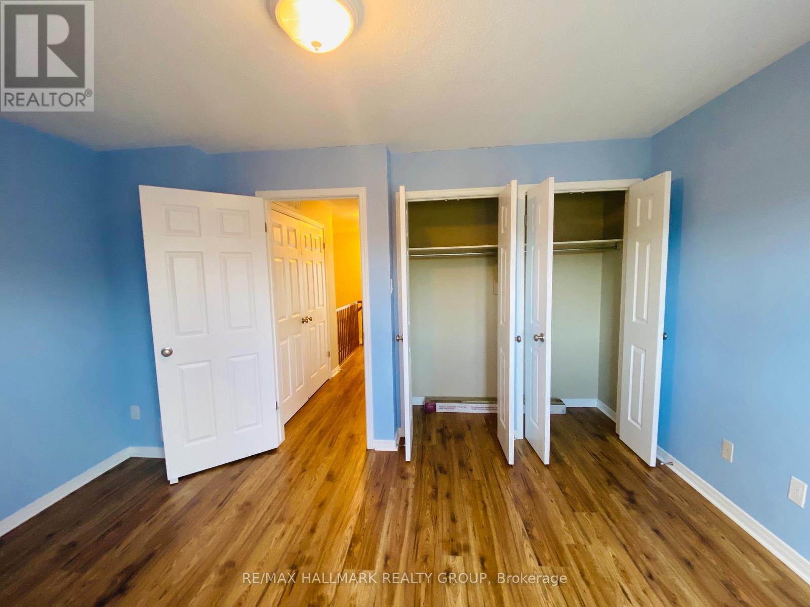 338 London Terrace, Ottawa, Ontario  K1K 2W3 - Photo 8 - X12457842