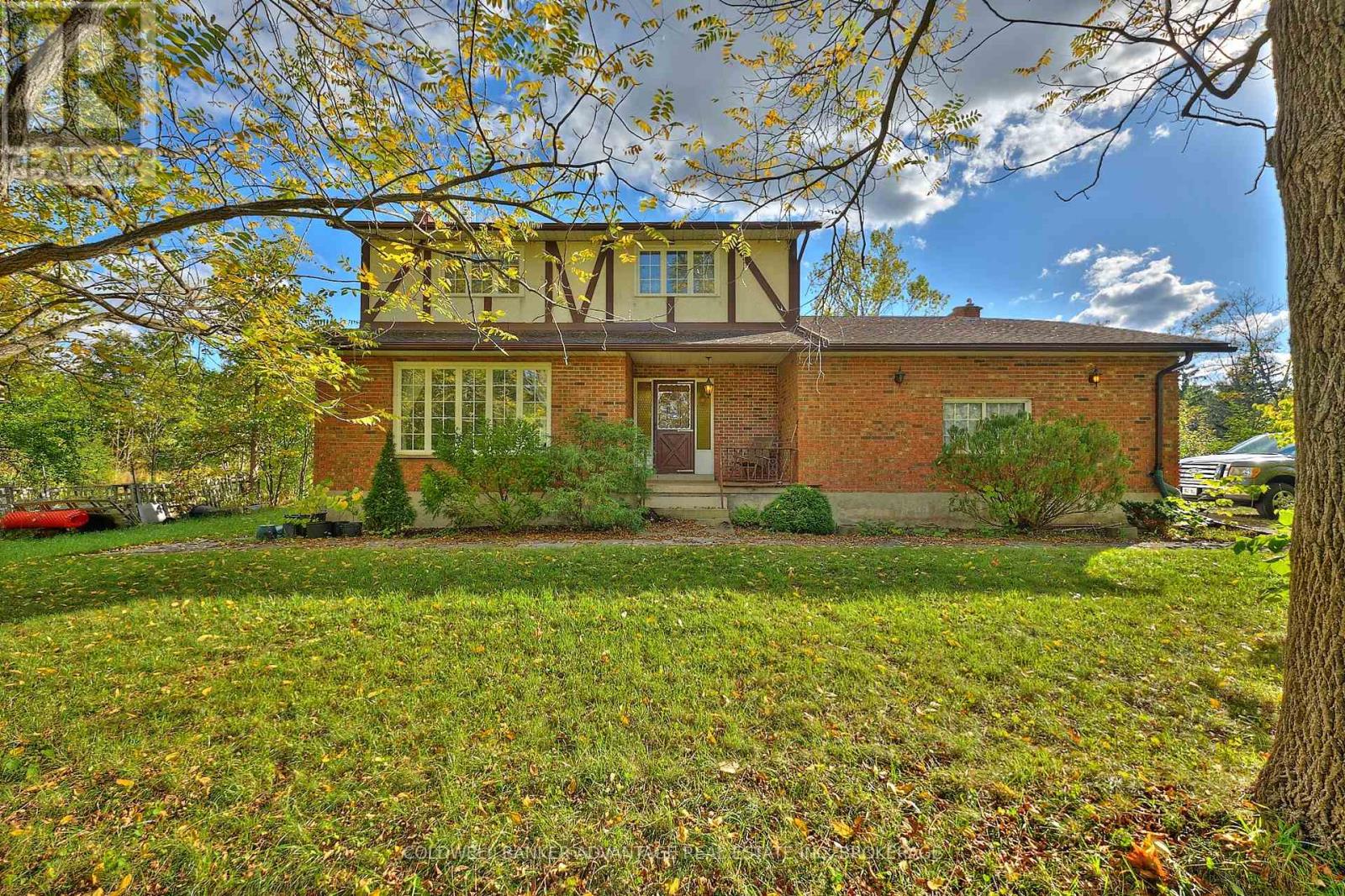 925 Carl Road, Welland, Ontario  L0S 1K0 - Photo 1 - X12457811