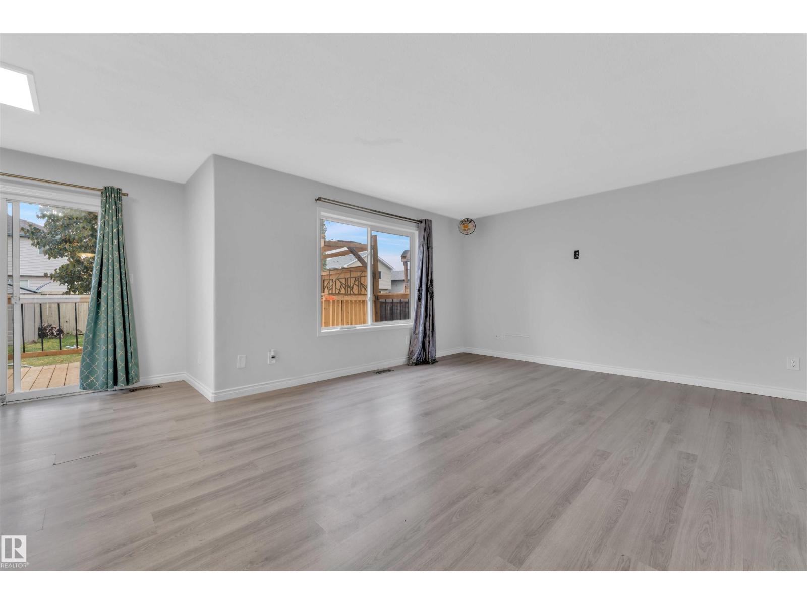 3323 26 Av Nw, Edmonton, Alberta  T6T 1P9 - Photo 6 - E4461774