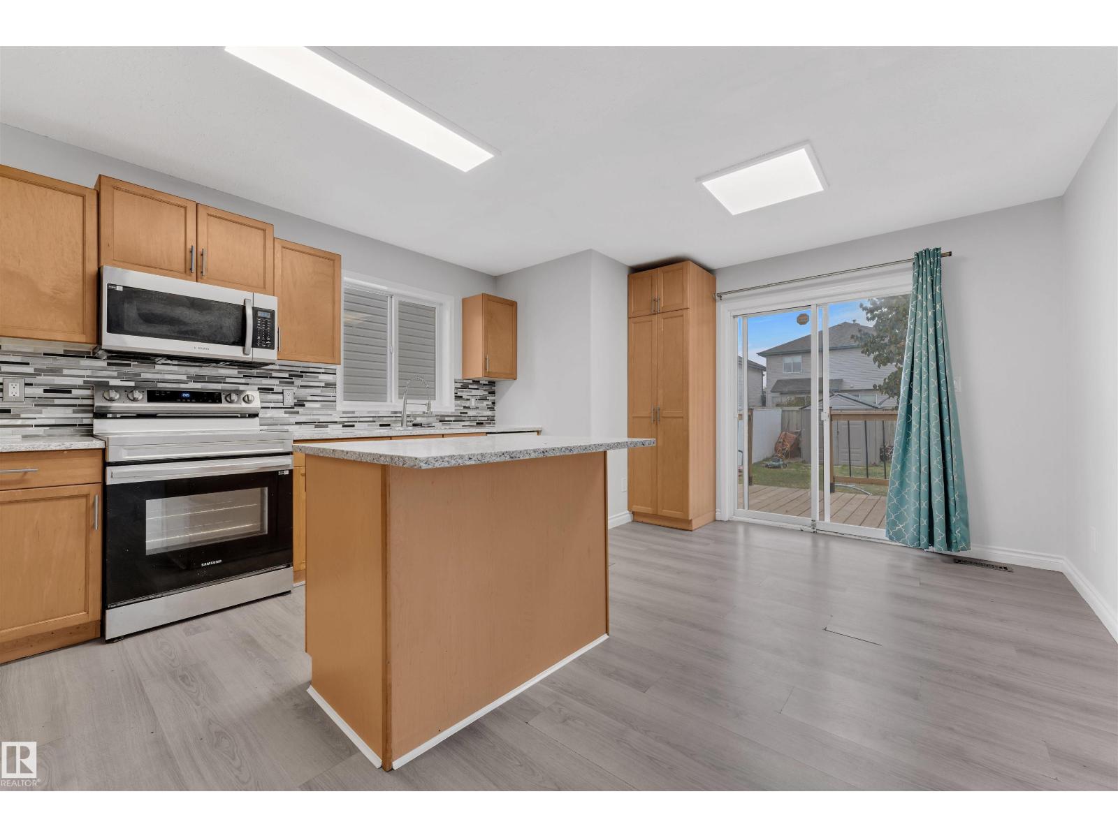 3323 26 Av Nw, Edmonton, Alberta  T6T 1P9 - Photo 10 - E4461774
