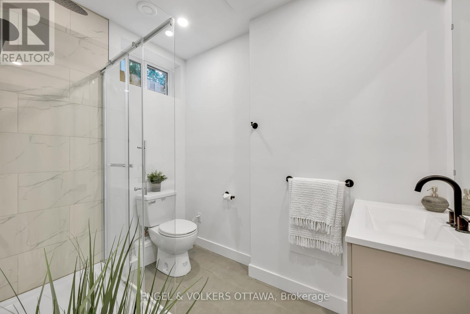 22 Harvard Avenue, Ottawa, Ontario  K1S 4Z3 - Photo 27 - X12457779