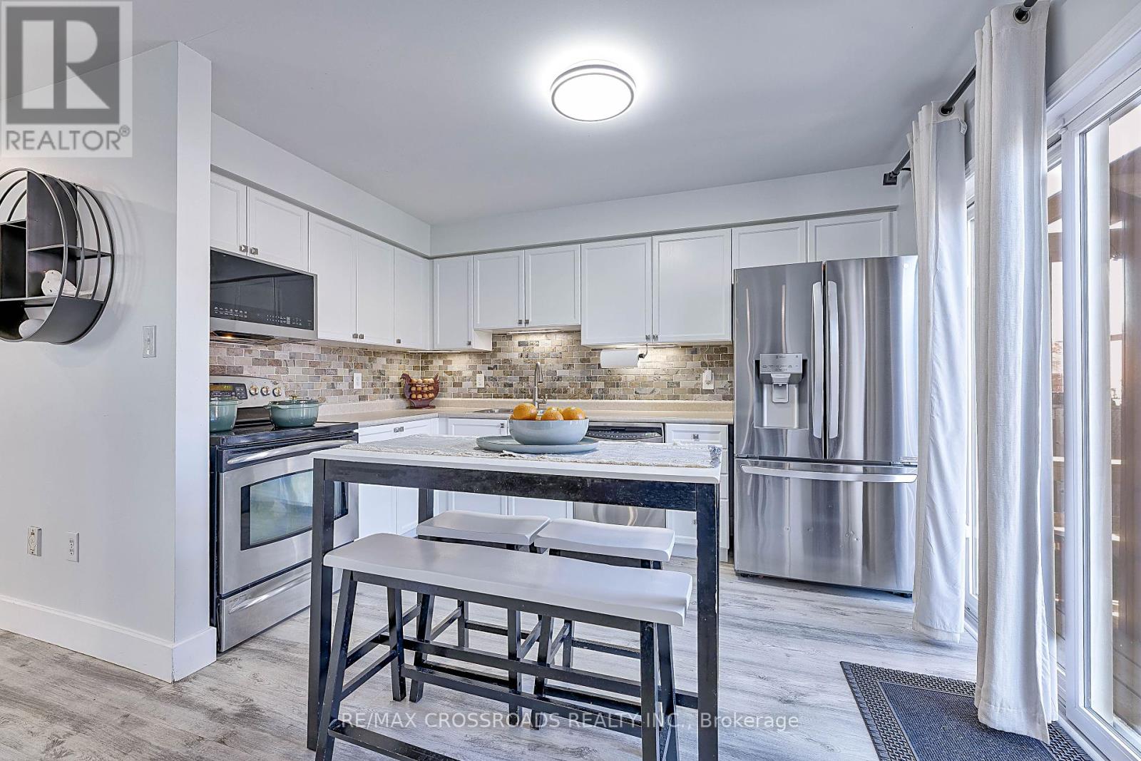 1220 Laurand Street, Innisfil, Ontario  L9S 0E6 - Photo 18 - N12457700