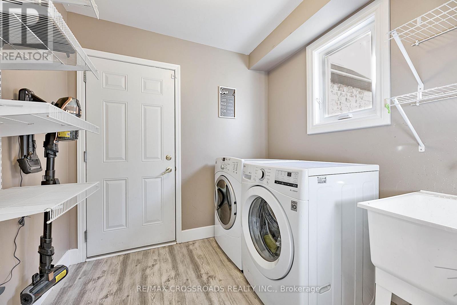 1220 Laurand Street, Innisfil, Ontario  L9S 0E6 - Photo 21 - N12457700