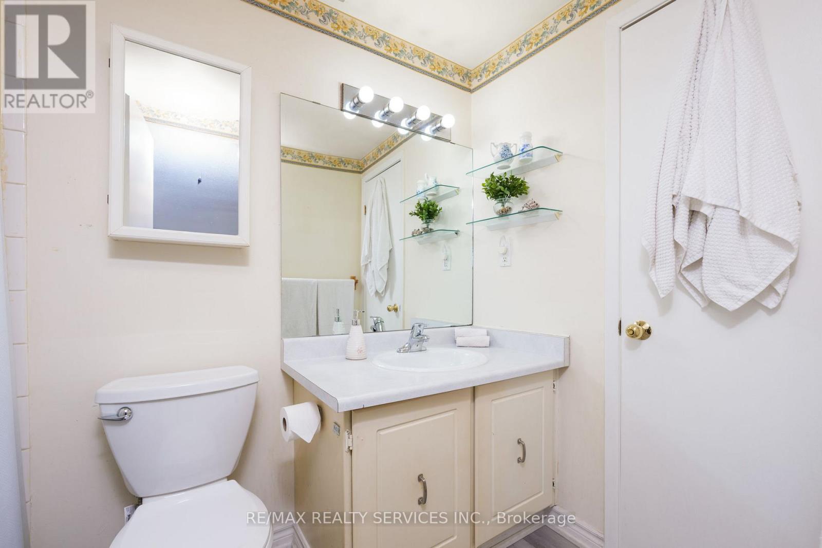 79 Royal Salisbury Way, Brampton, Ontario  L6V 3J3 - Photo 32 - W12456777