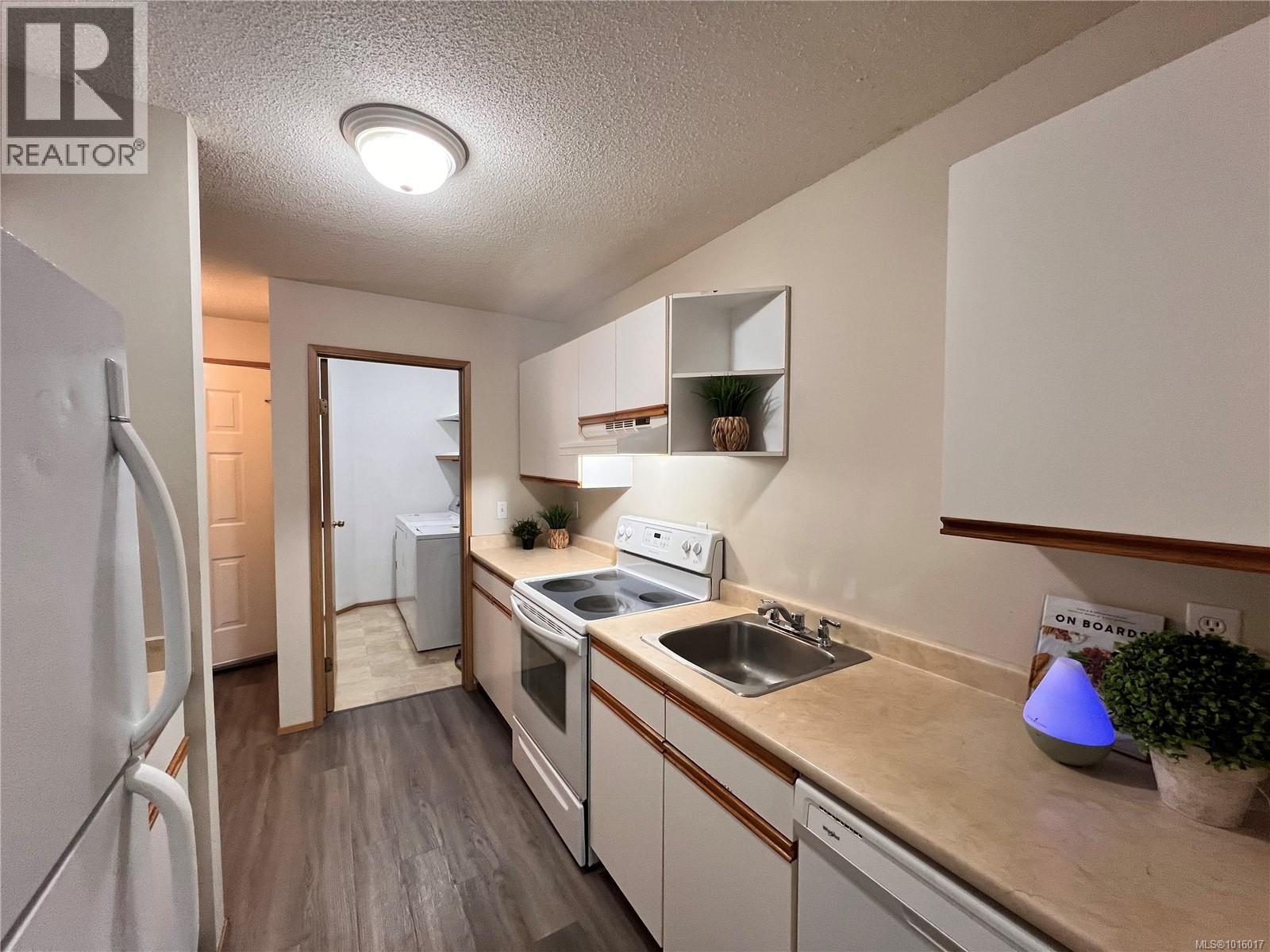 206 3089 Barons Rd, Nanaimo, British Columbia  V9T 3Y6 - Photo 3 - 1016017