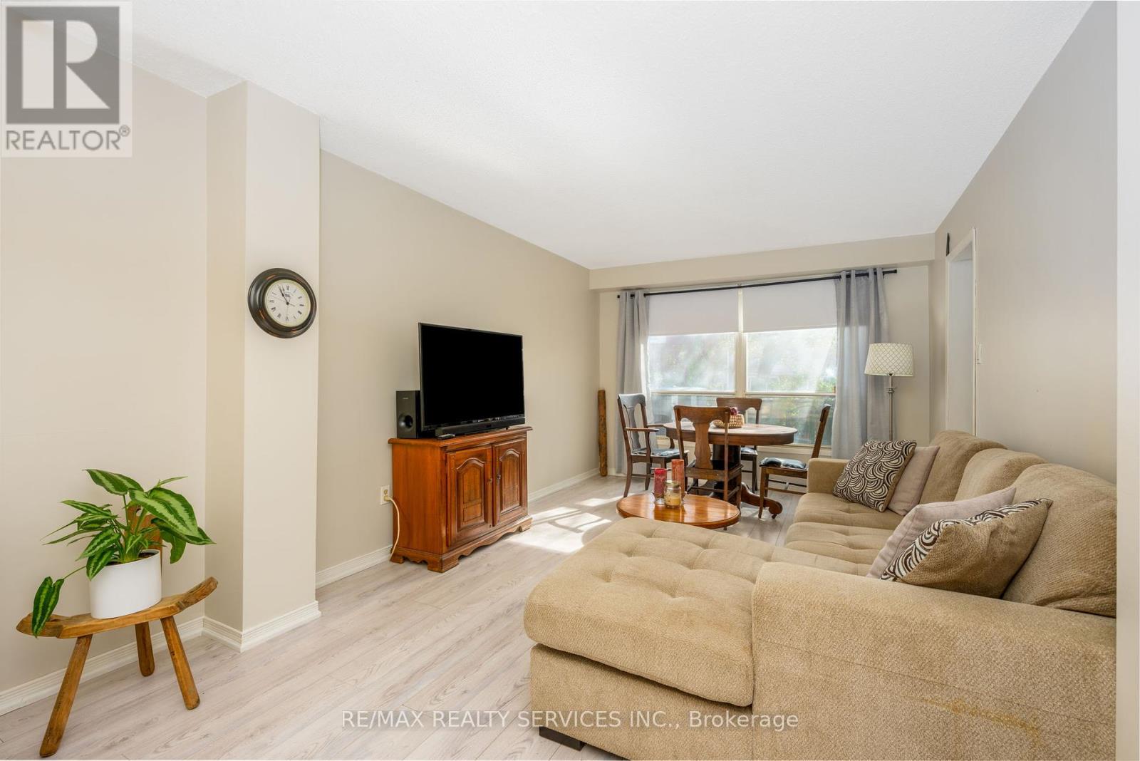 79 Royal Salisbury Way, Brampton, Ontario  L6V 3J3 - Photo 18 - W12456777