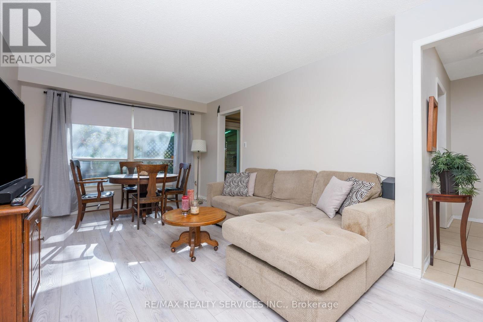 79 Royal Salisbury Way, Brampton, Ontario  L6V 3J3 - Photo 19 - W12456777