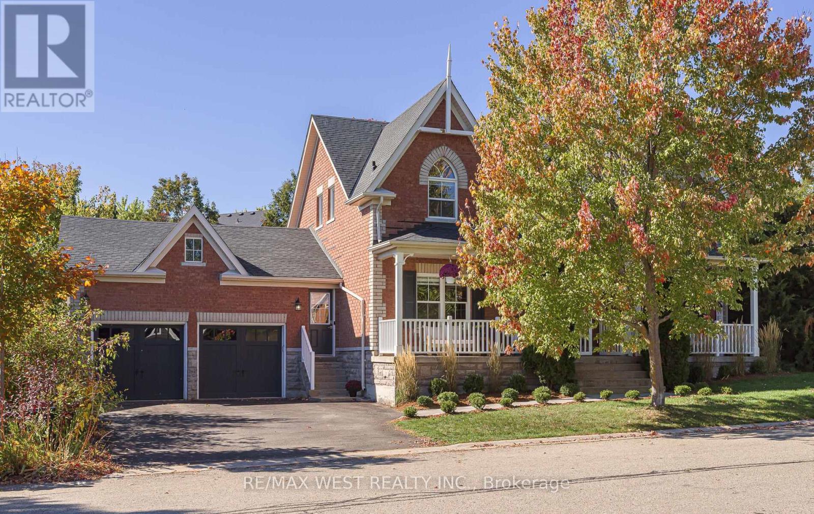 41 North Riverdale Drive, Caledon, Ontario  L7C 1L1 - Photo 2 - W12457825