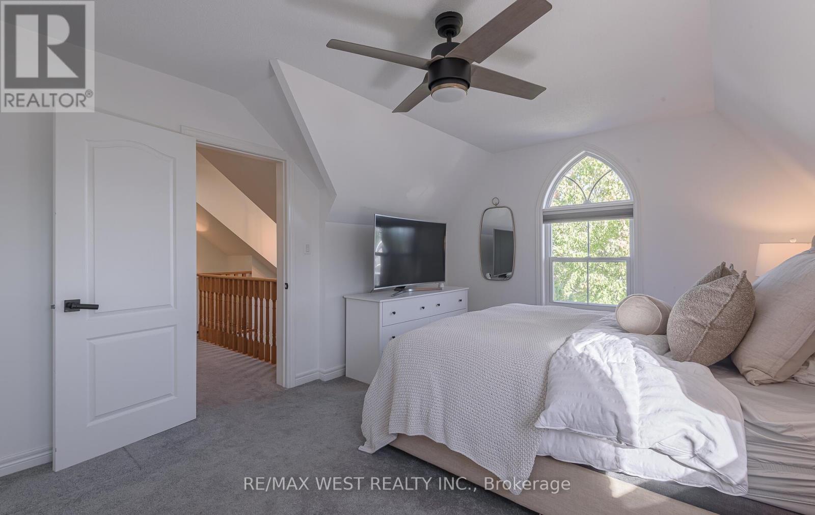 41 North Riverdale Drive, Caledon, Ontario  L7C 1L1 - Photo 25 - W12457825