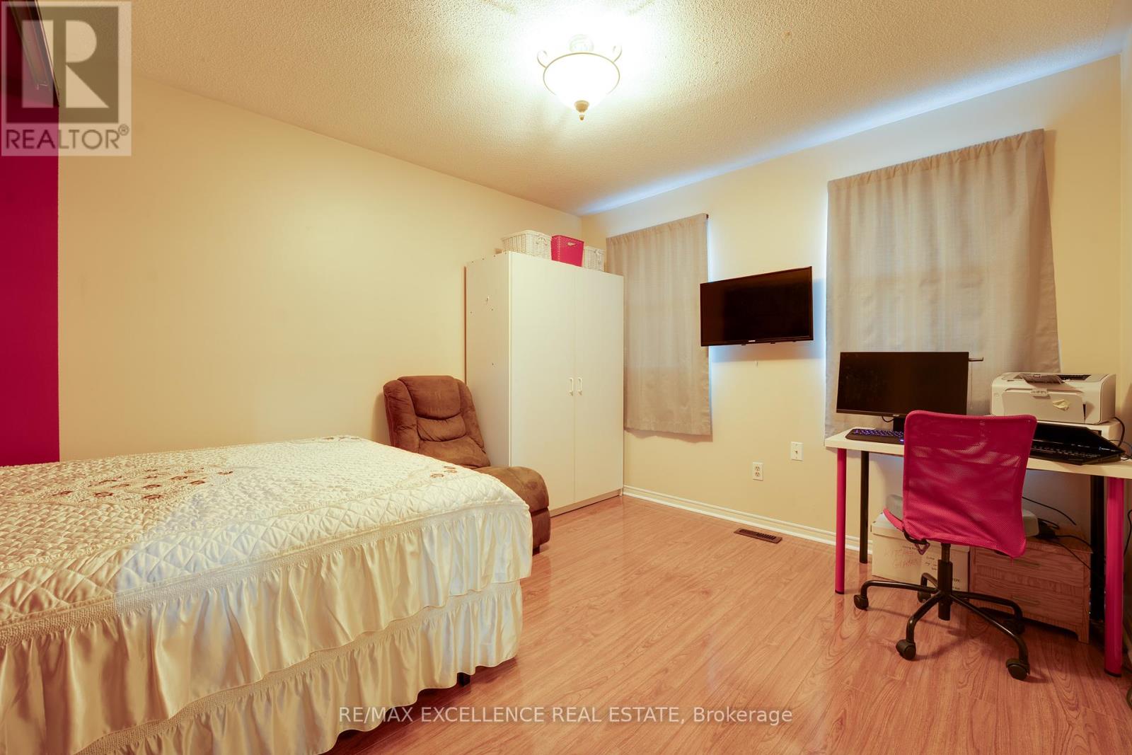 14 Nymark Place, Brampton, Ontario  L6S 5T6 - Photo 29 - W12457832