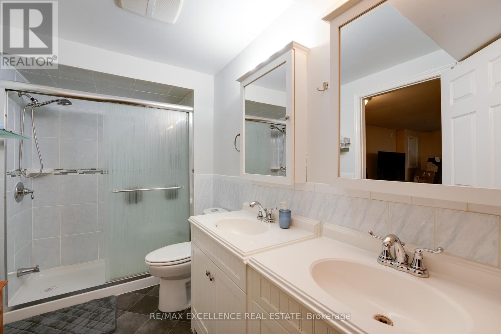14 Nymark Place, Brampton, Ontario  L6S 5T6 - Photo 36 - W12457832