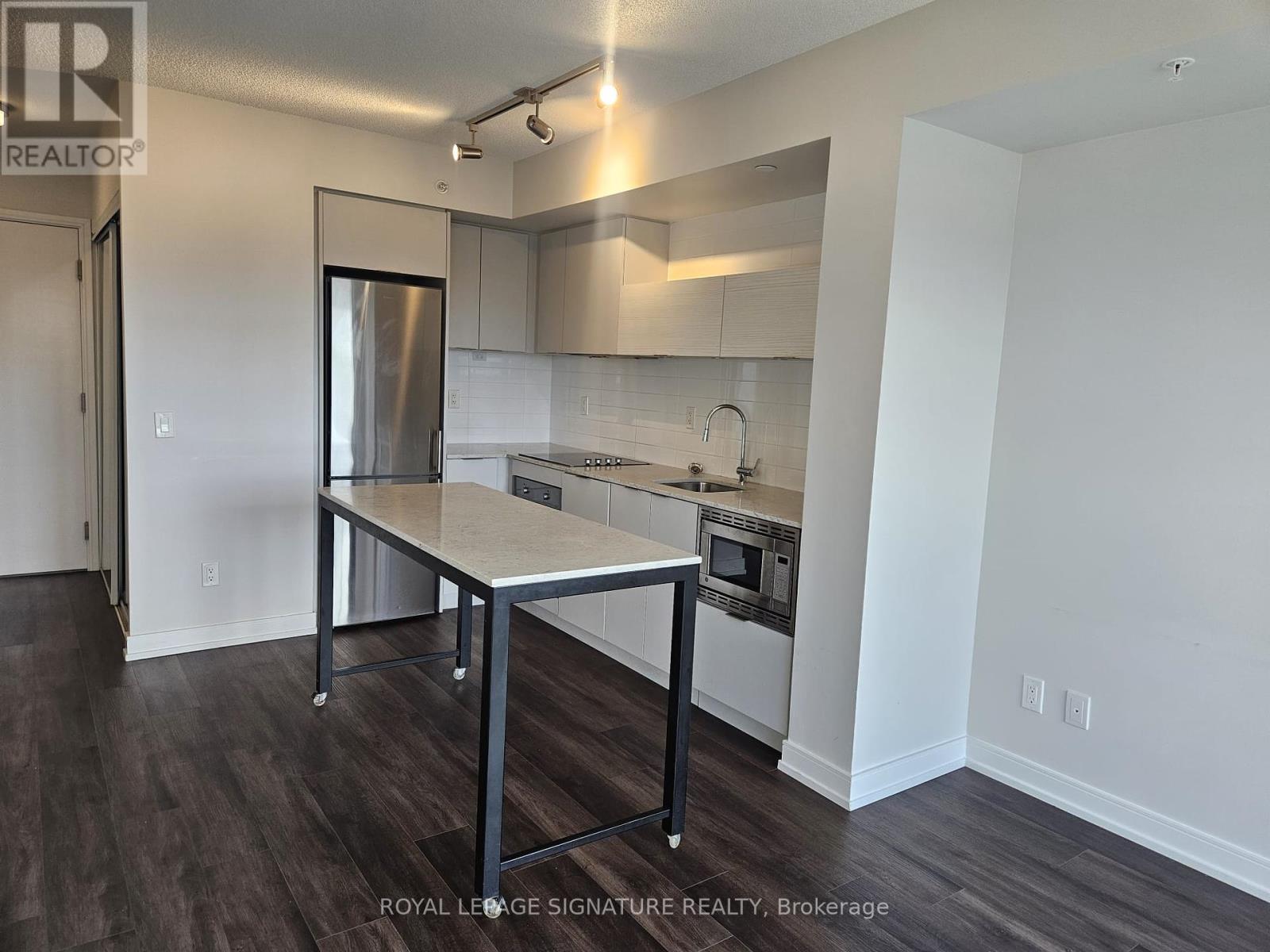 1603 - 20 Thomas Riley Road, Toronto, Ontario  M9B 1B3 - Photo 7 - W12457838