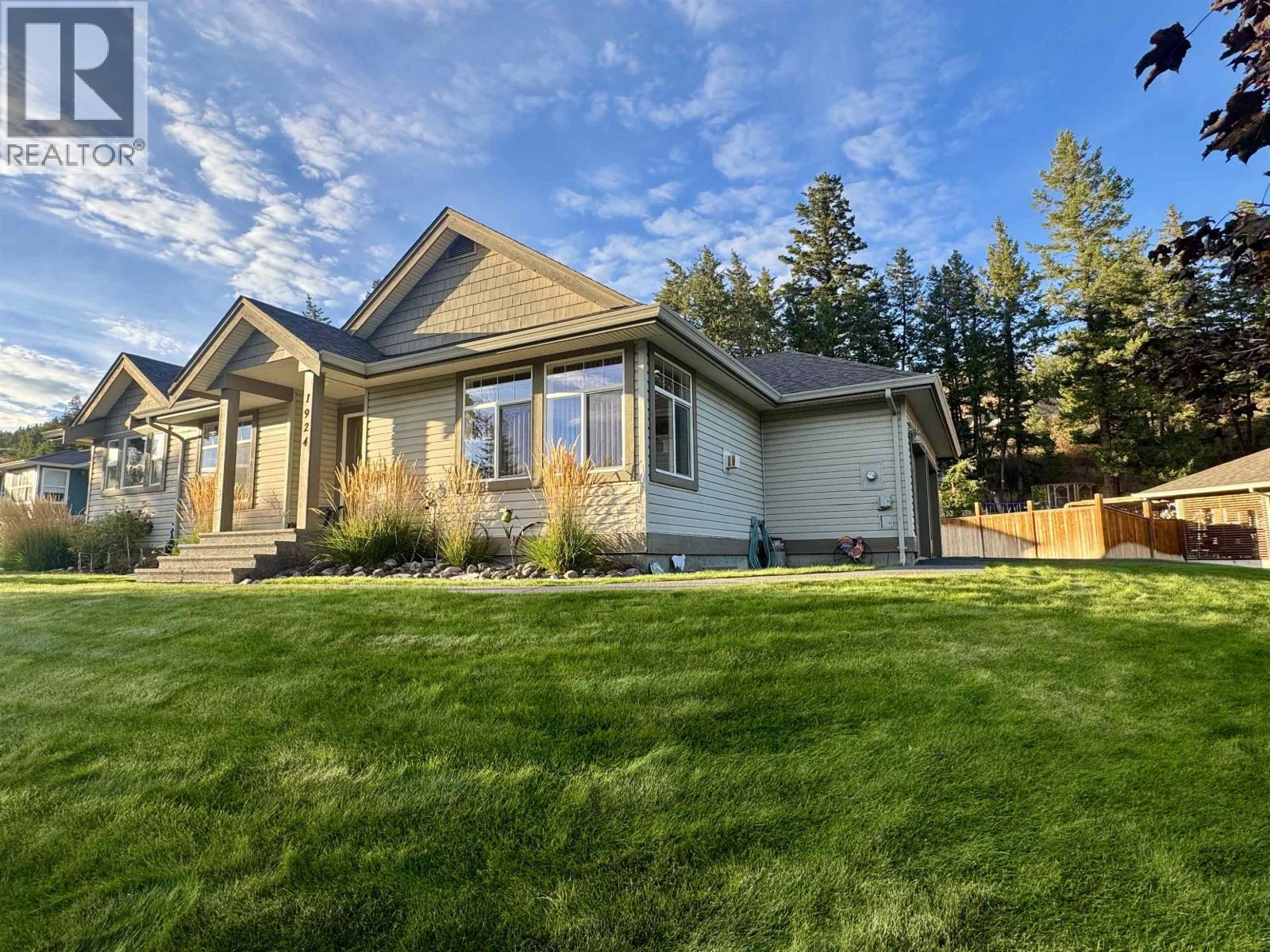1924 Hamel Road, Williams Lake, British Columbia  V2G 5G8 - Photo 2 - R3057603