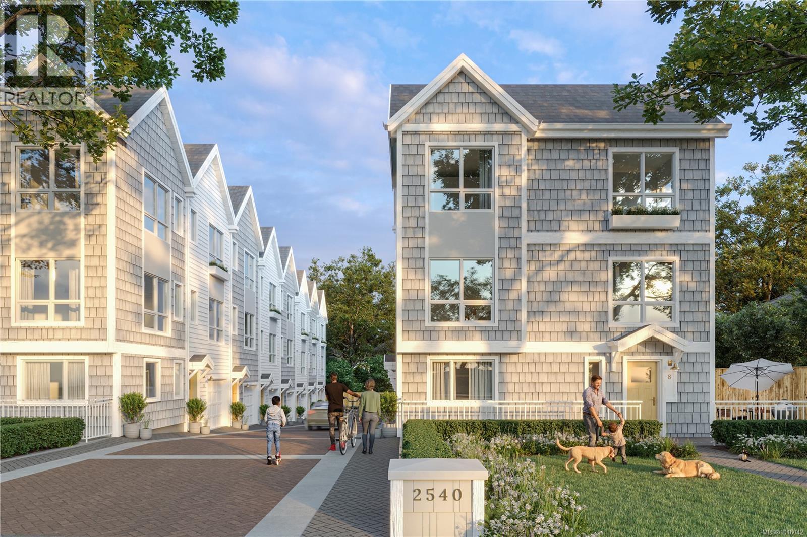 8 2536 Shelbourne St, Victoria, British Columbia
