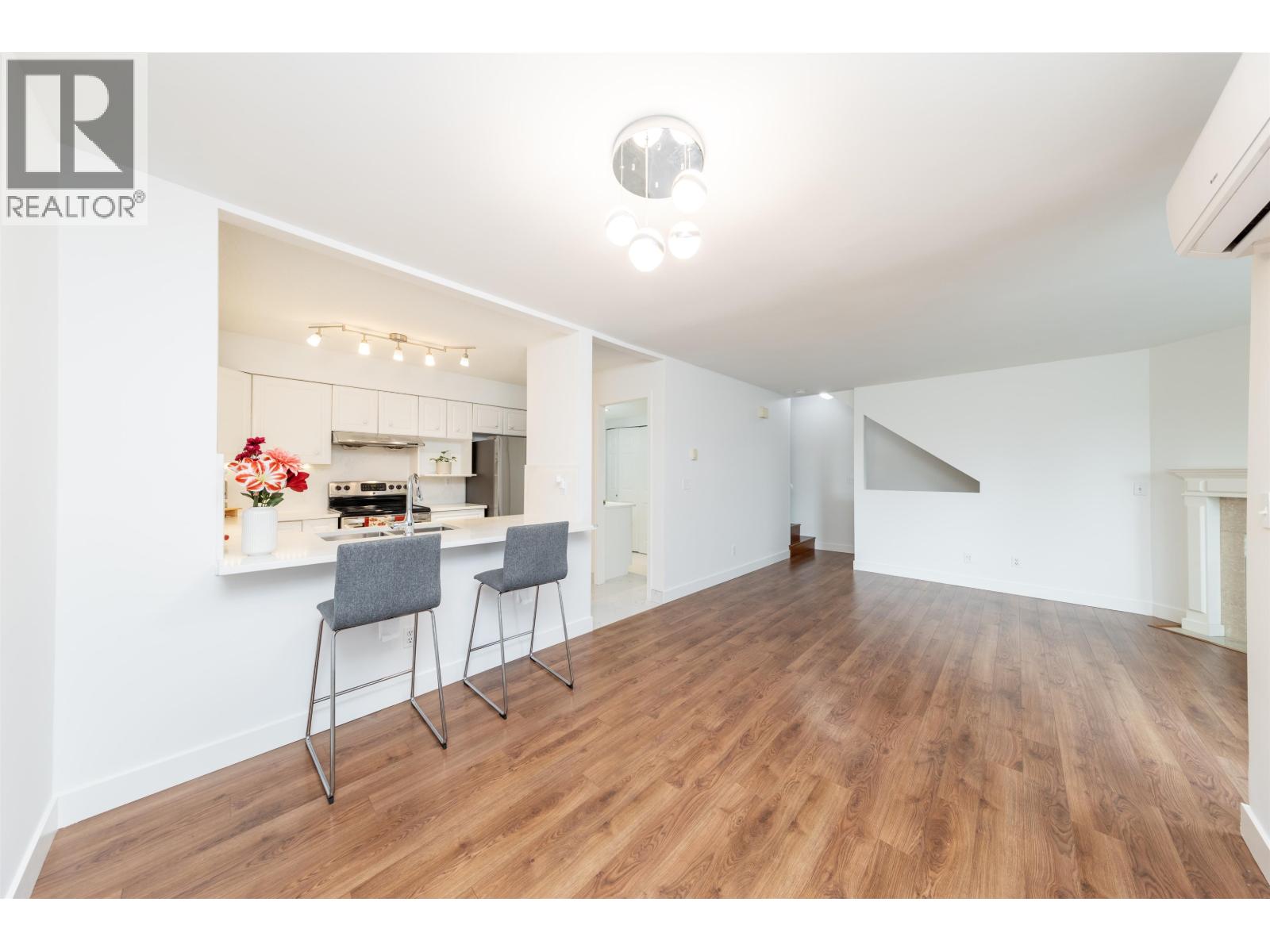40 7520 18th Street, Burnaby, British Columbia  V3N 4X7 - Photo 9 - R3057439