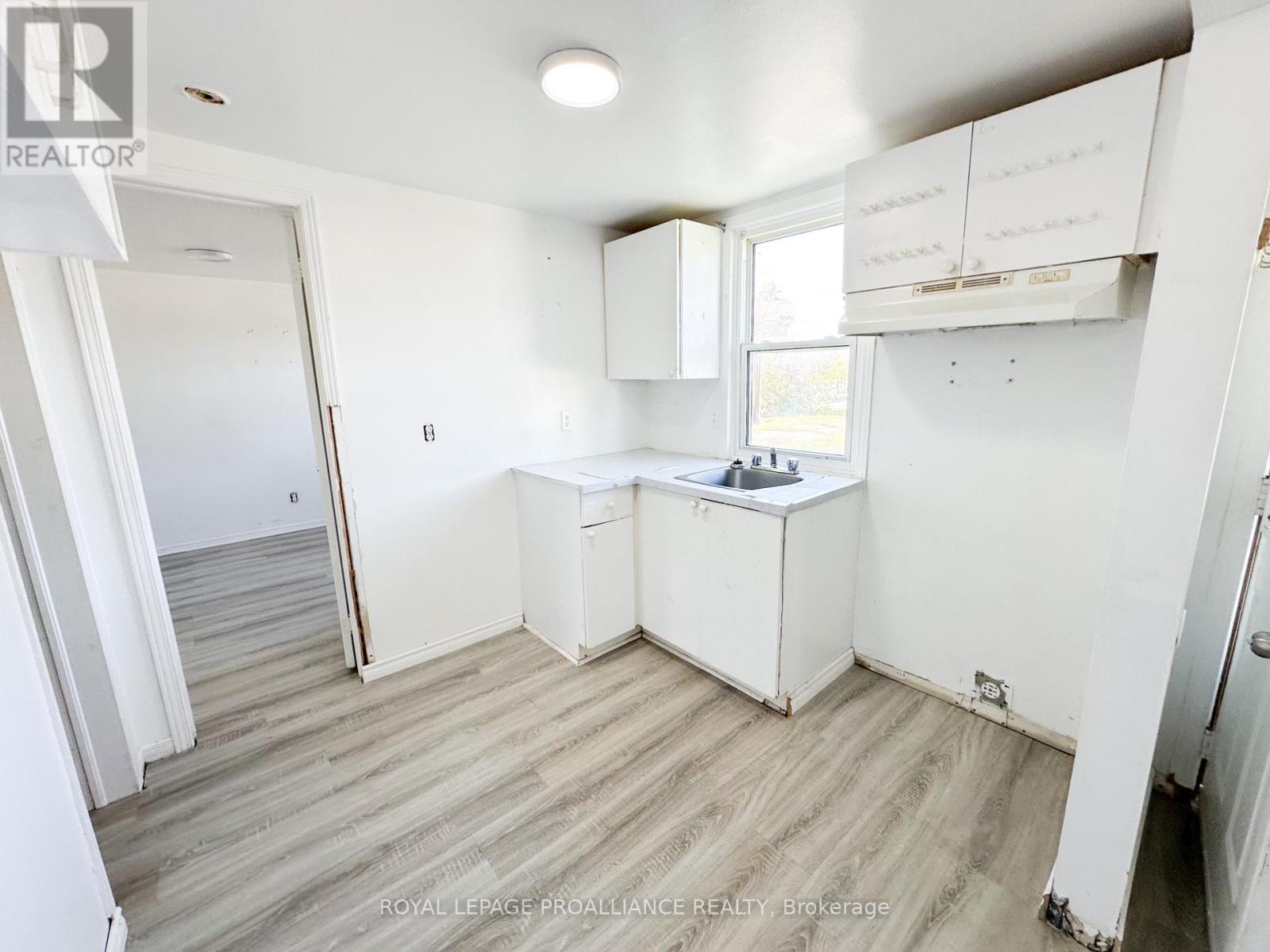 74 Aikins Road, Quinte West (Sidney Ward), Ontario  K8R 0B3 - Photo 4 - X12457852