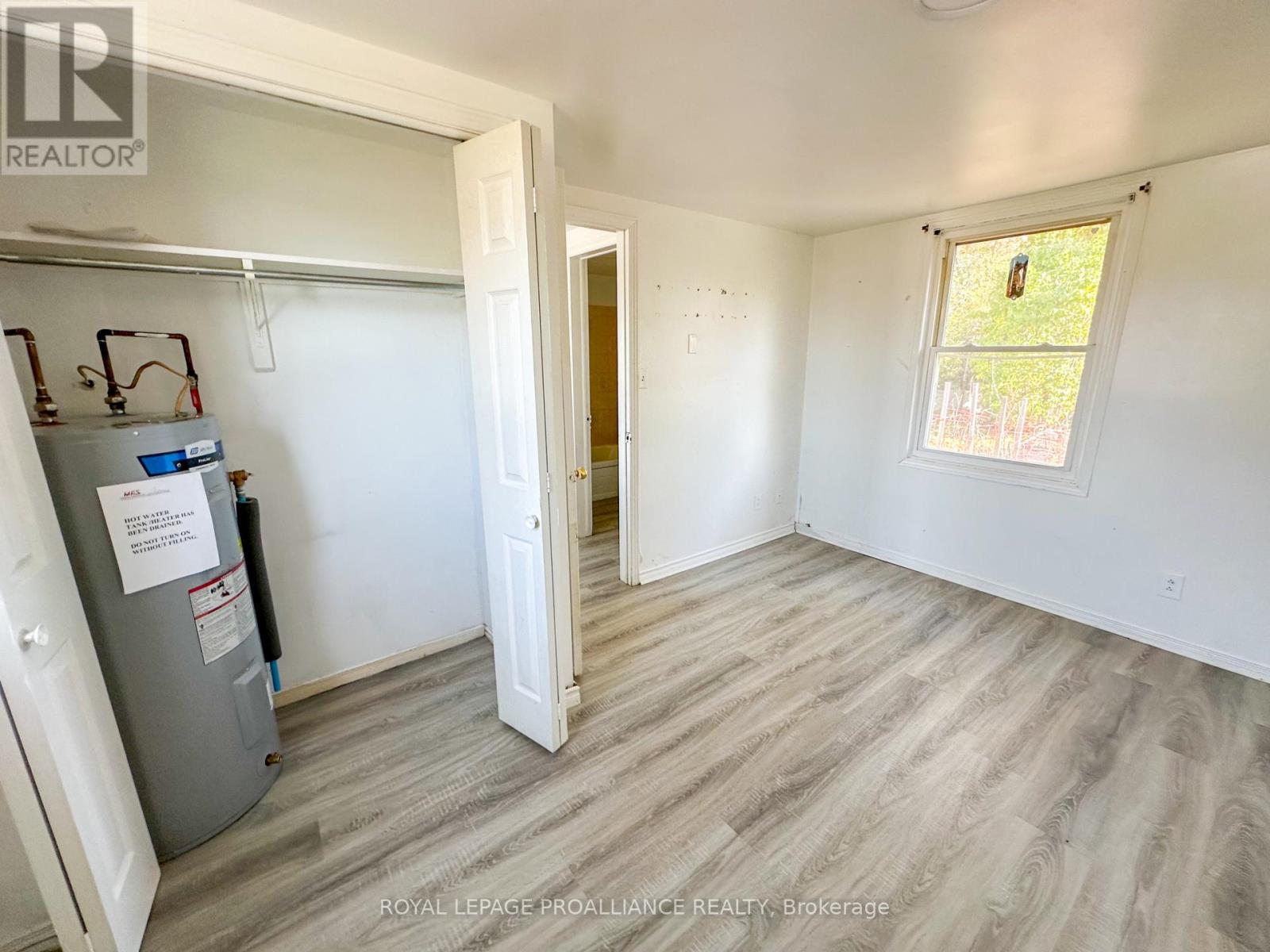 74 Aikins Road, Quinte West (Sidney Ward), Ontario  K8R 0B3 - Photo 5 - X12457852