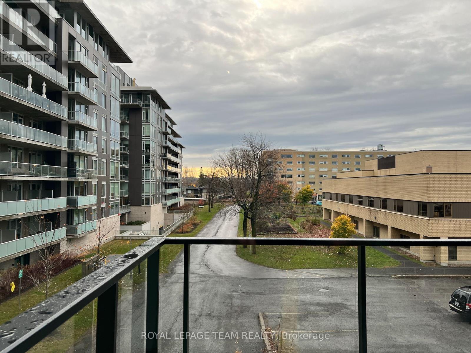 310 - 360 Deschatelets Avenue, Ottawa, Ontario  K1S 5Y1 - Photo 12 - X12272599