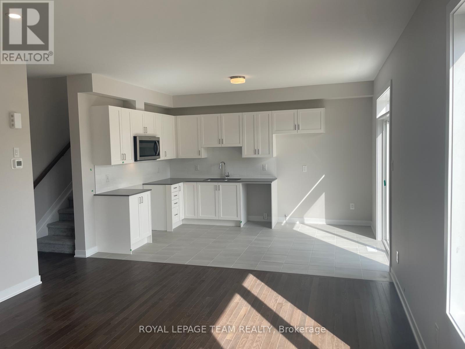 724 Eminence Street, Ottawa, Ontario  K2J 6X5 - Photo 4 - X12457857