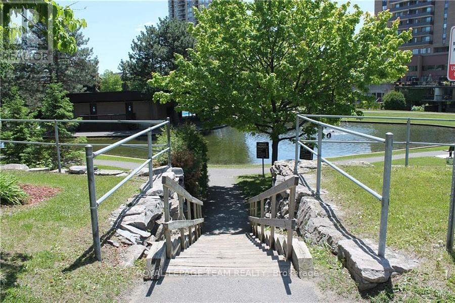 118 - 260 Brittany Drive, Ottawa, Ontario  K1K 4M2 - Photo 17 - X12457863