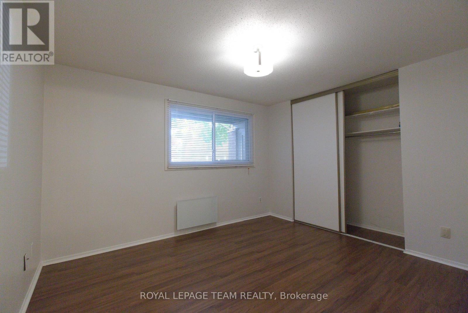 118 - 260 Brittany Drive, Ottawa, Ontario  K1K 4M2 - Photo 7 - X12457863