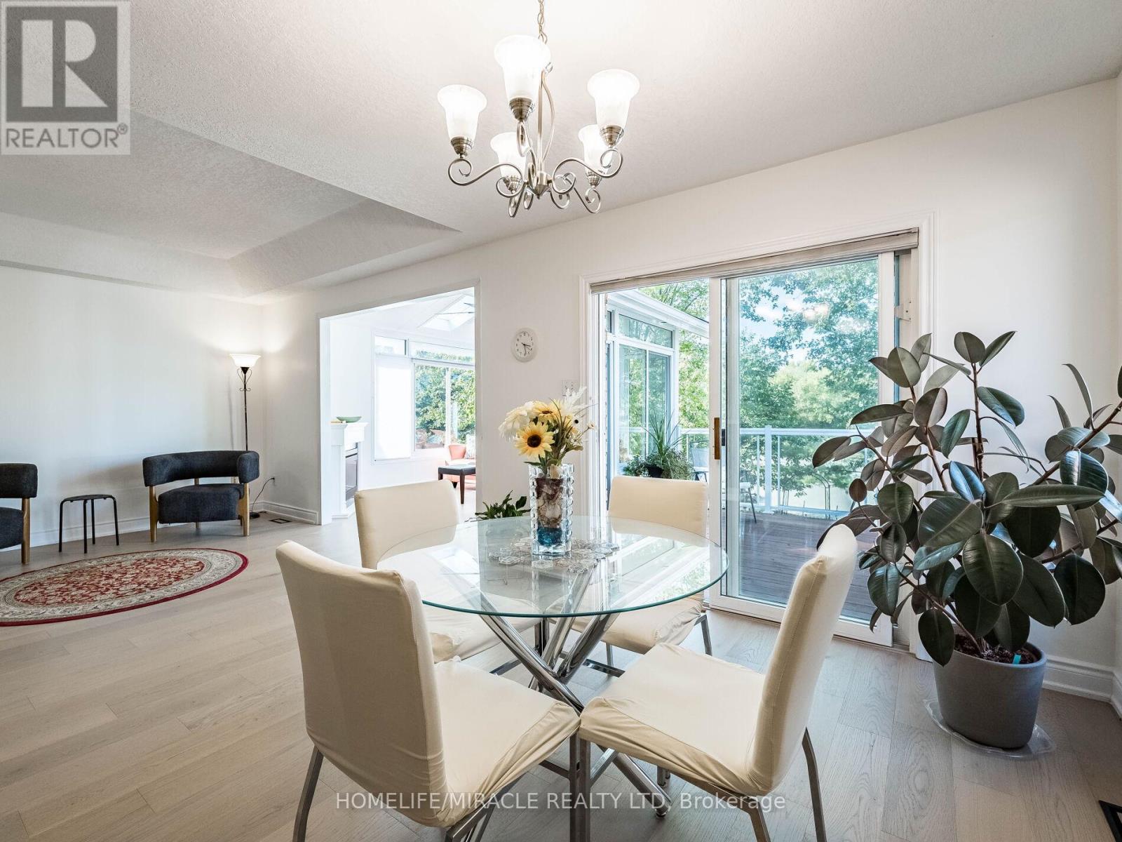 678 Salzburg Drive, Waterloo, Ontario  N2V 2N8 - Photo 17 - X12457682