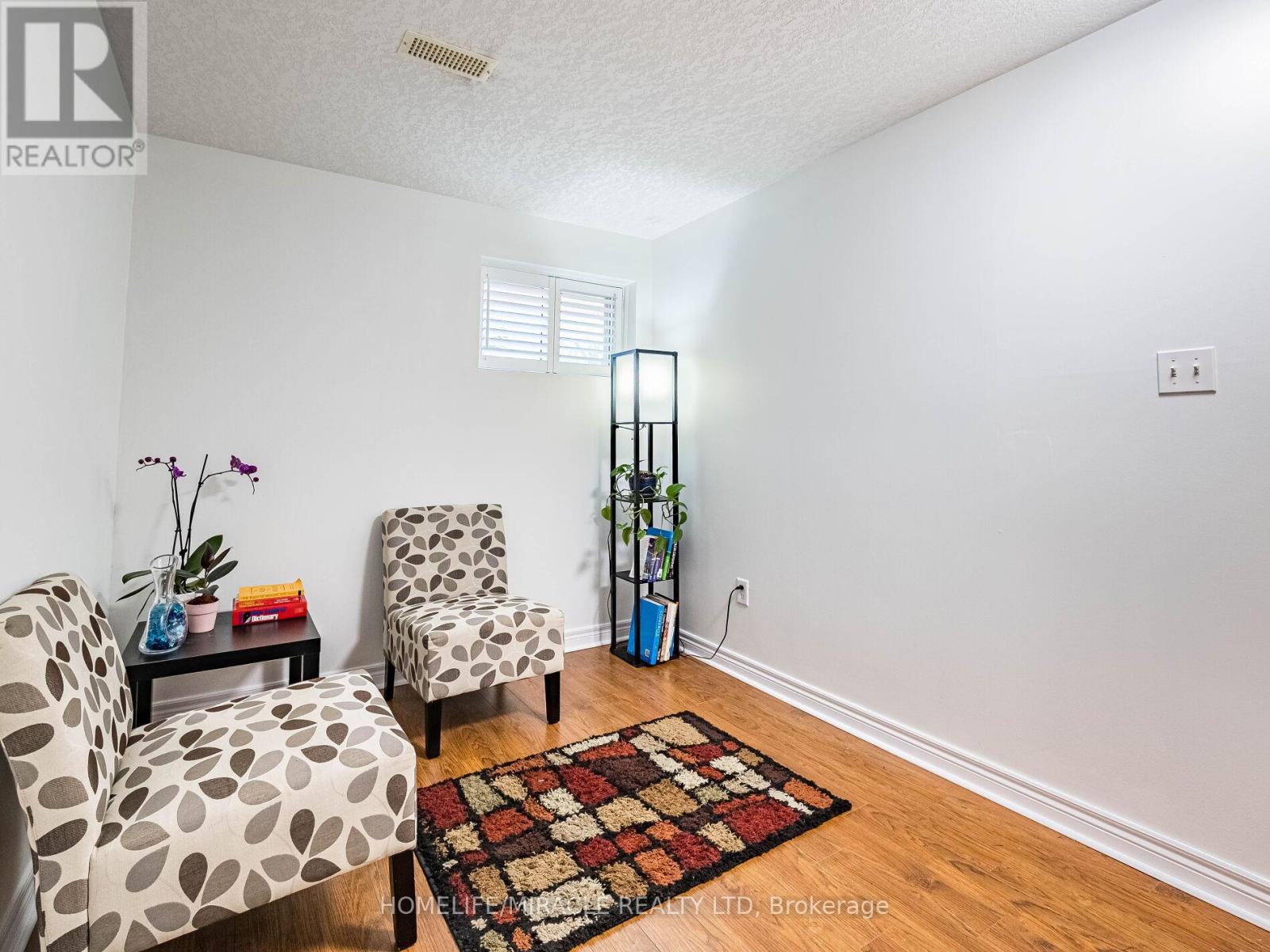 678 Salzburg Drive, Waterloo, Ontario  N2V 2N8 - Photo 23 - X12457682