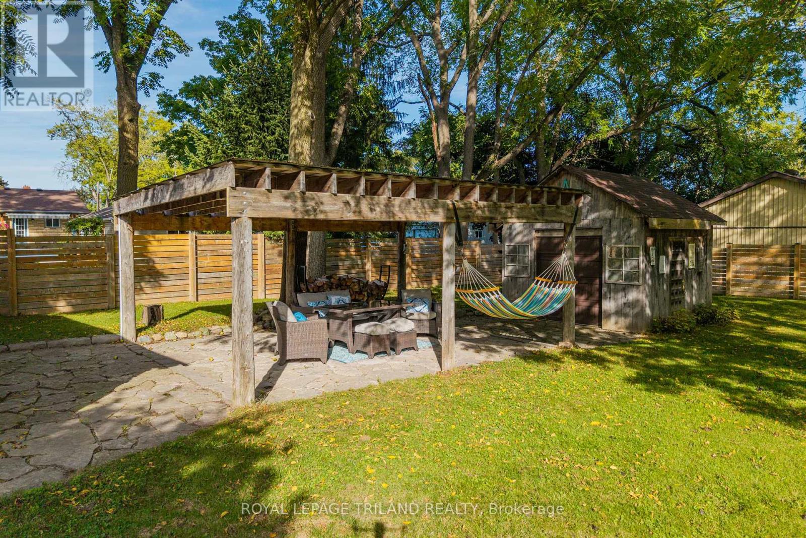 190 Emily Street, North Middlesex, Ontario  N0M 2K0 - Photo 4 - X12457851