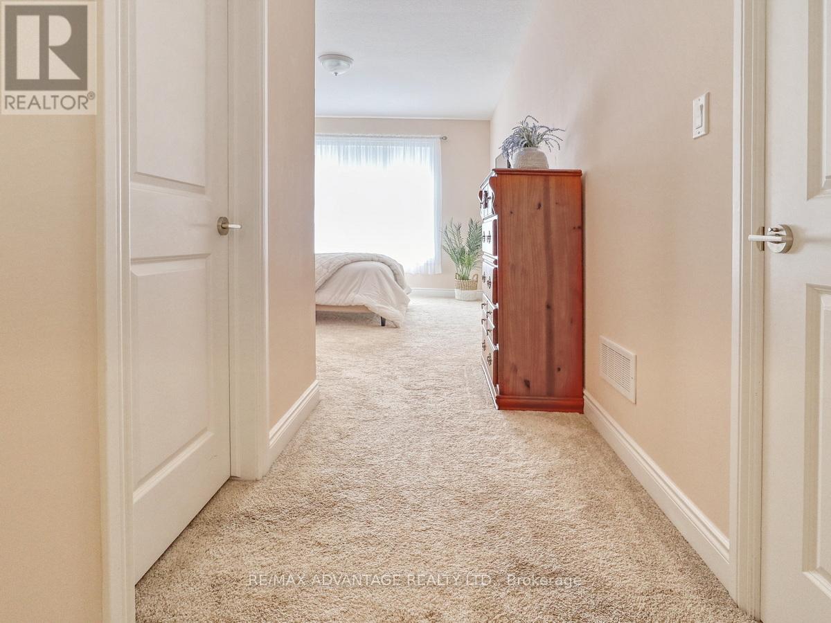 1891 Trailsway Drive, London South, Ontario  N6K 0K7 - Photo 16 - X12457856