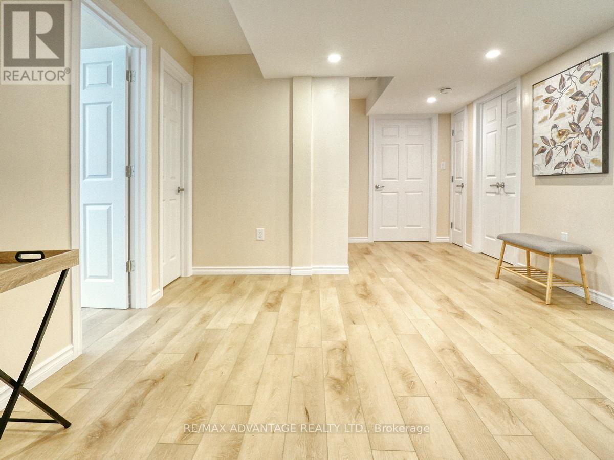 1891 Trailsway Drive, London South, Ontario  N6K 0K7 - Photo 32 - X12457856