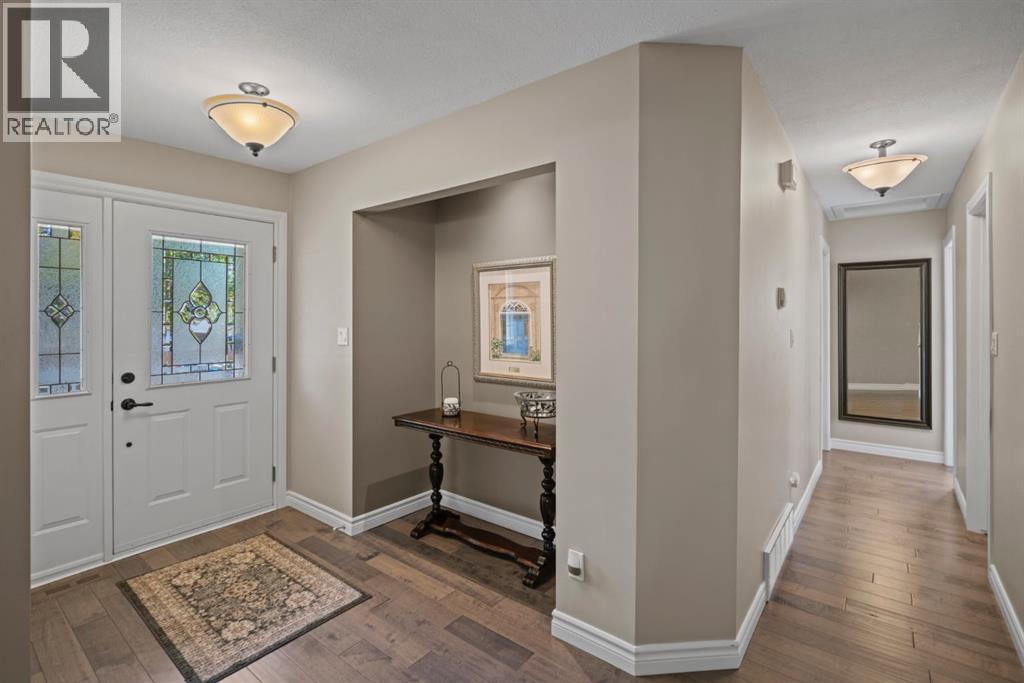 4108 62 Street, Camrose, Alberta  T4V 2X1 - Photo 3 - A2257635