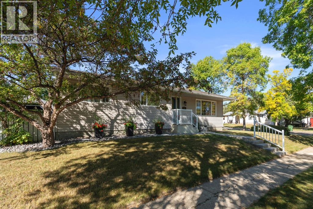 4108 62 Street, Camrose, Alberta  T4V 2X1 - Photo 2 - A2257635