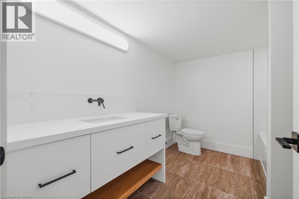 1060 Walton Avenue, Listowel, Ontario  N0B 2T0 - Photo 42 - 40769657