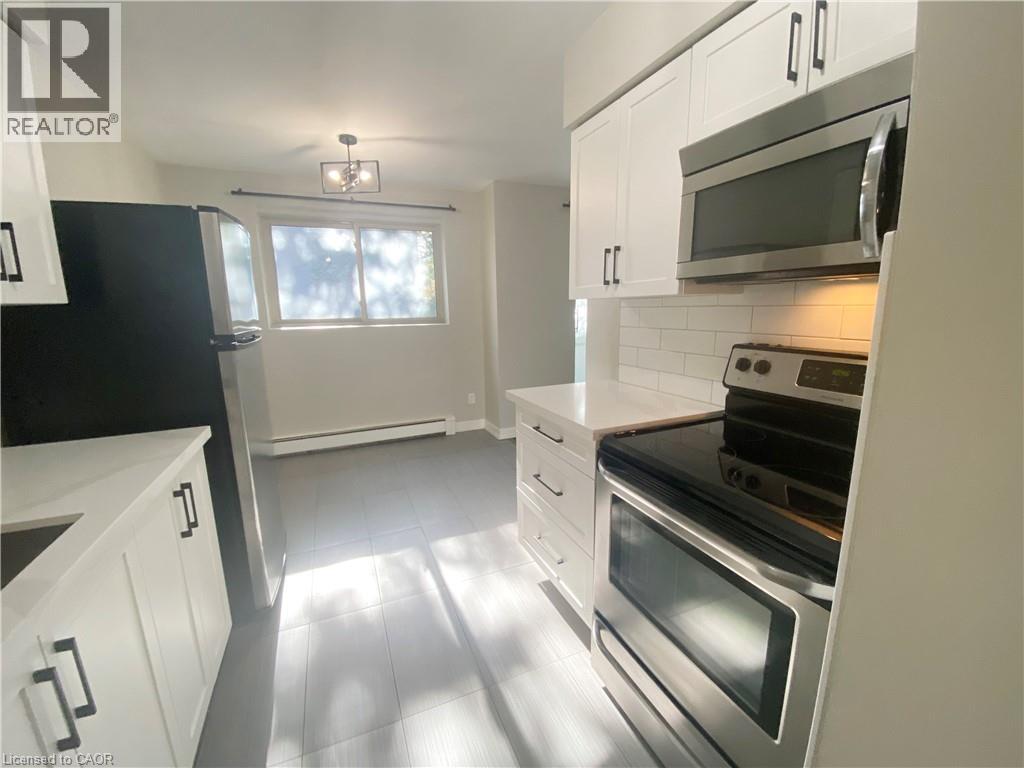 163 Chandler Drive Unit# 12, Kitchener, Ontario  N2E 1H1 - Photo 9 - 40778119